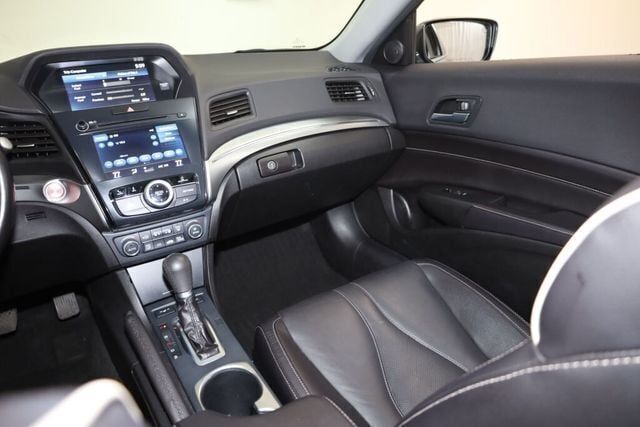 Thumbnail: 2022 Acura ILX - 14