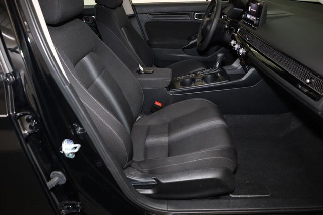2023 Honda Civic Hatchback LX - Photo 11