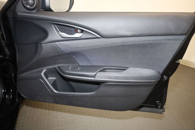 Thumbnail: 2019 Honda Insight - 36