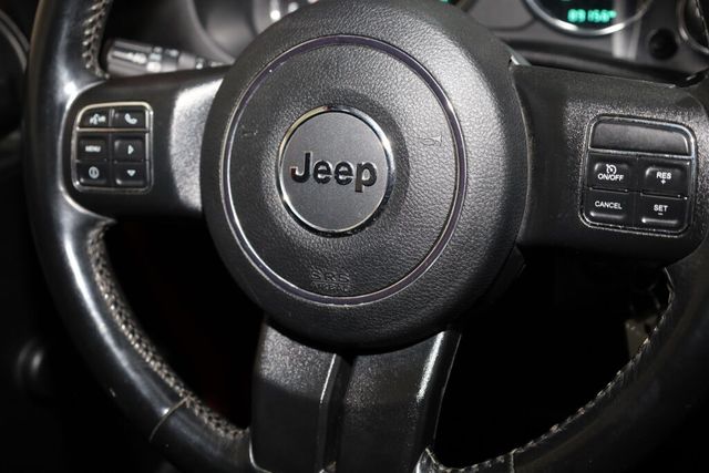 Thumbnail: 2017 Jeep Wrangler - 29