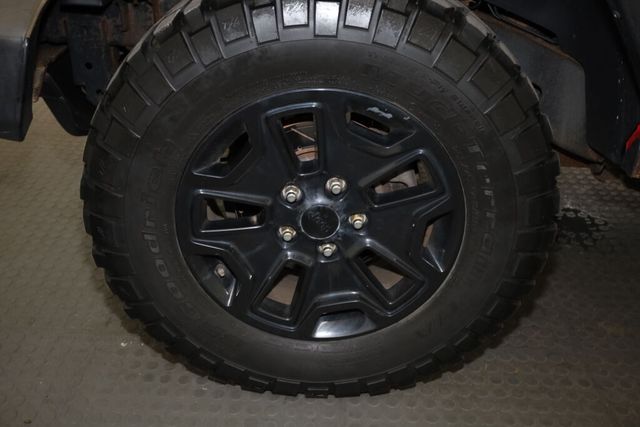 Thumbnail: 2017 Jeep Wrangler - 7
