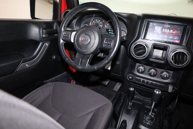 Thumbnail: 2017 Jeep Wrangler - 12