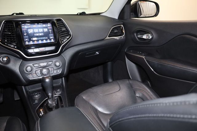 Thumbnail: 2019 Jeep Cherokee - 28