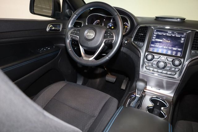Thumbnail: 2018 Jeep Grand Cherokee - 13