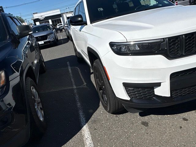 Thumbnail: 2024 Jeep Grand Cherokee L - 21