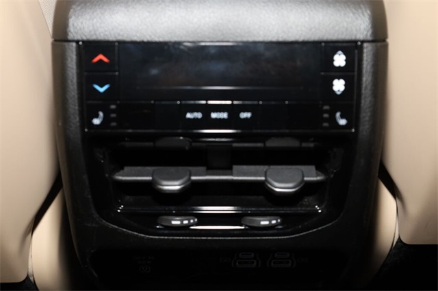 Thumbnail: 2021 Jeep Grand Cherokee L - 40