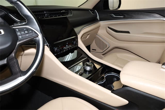 Thumbnail: 2021 Jeep Grand Cherokee L - 16