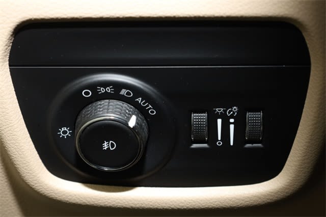 Thumbnail: 2021 Jeep Grand Cherokee L - 30