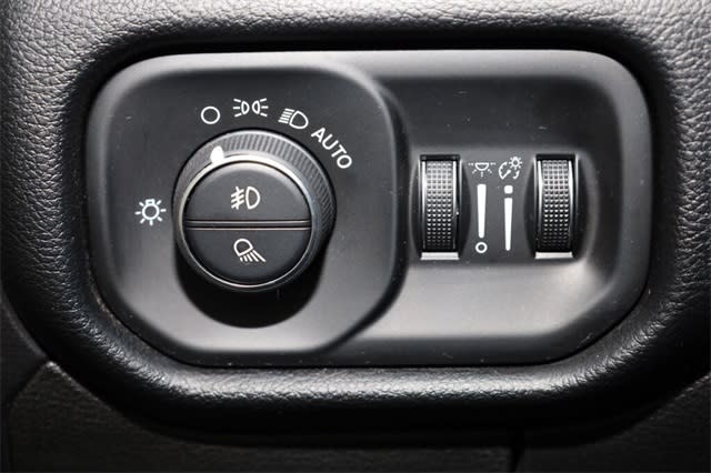 Thumbnail: 2019 RAM 1500 - 30