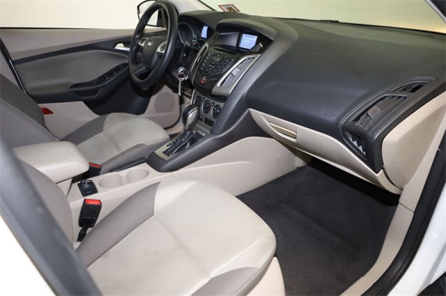 Thumbnail: 2014 Ford Focus - 27