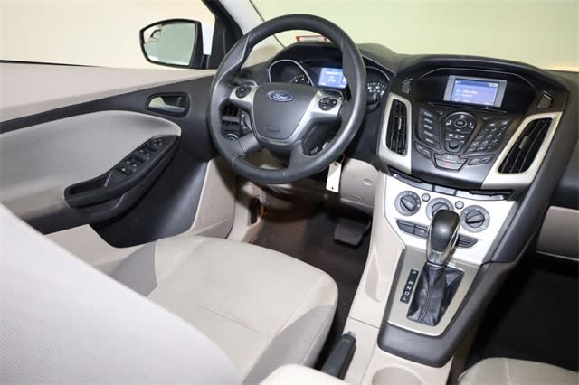 Thumbnail: 2014 Ford Focus - 9