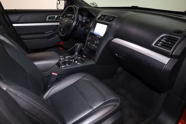 Thumbnail: 2016 Ford Explorer - 37