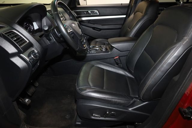 Thumbnail: 2016 Ford Explorer - 10
