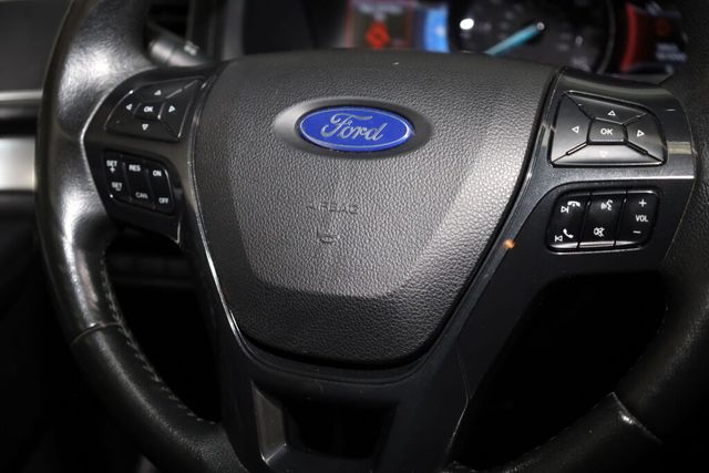 Thumbnail: 2016 Ford Explorer - 35