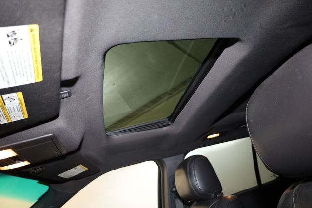 Thumbnail: 2013 Ford Explorer - 28