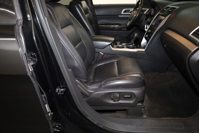 Thumbnail: 2013 Ford Explorer - 37