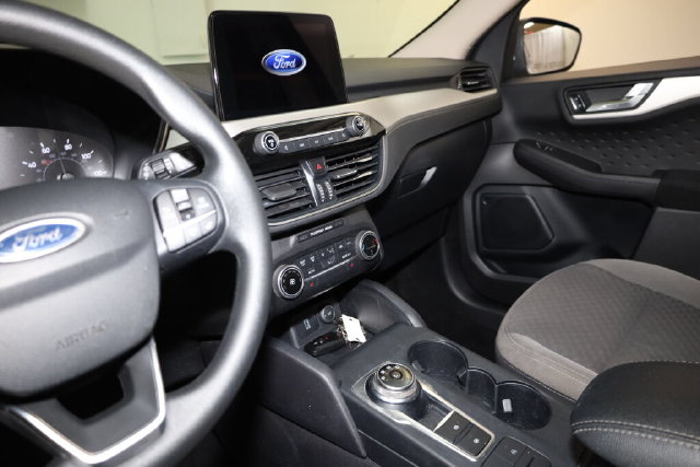 Thumbnail: 2020 Ford Escape - 9