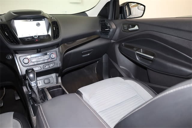 Thumbnail: 2019 Ford Escape - 14