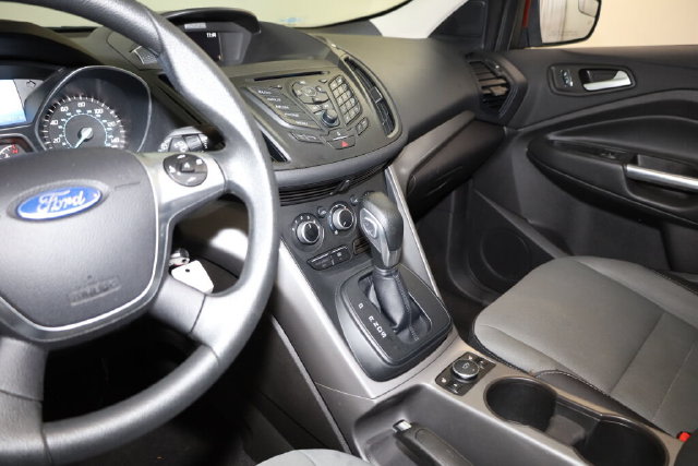 Thumbnail: 2016 Ford Escape - 9