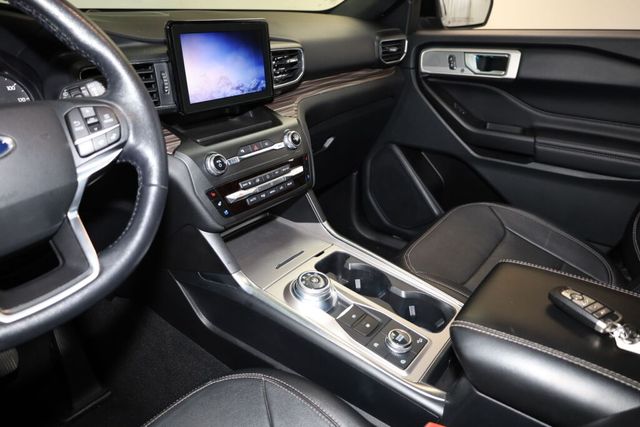 Thumbnail: 2020 Ford Explorer - 9