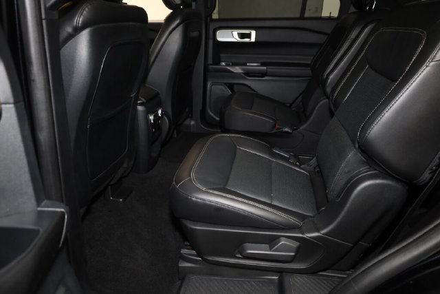 Thumbnail: 2020 Ford Explorer - 12