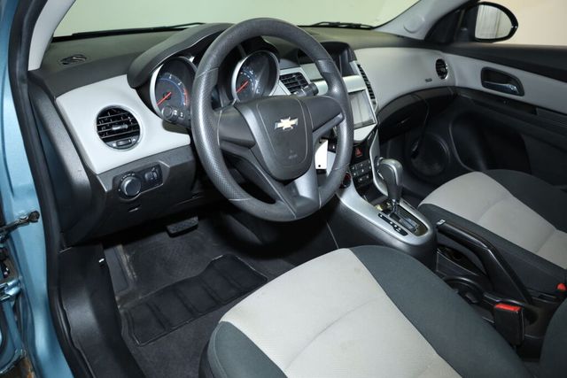 Thumbnail: 2012 Chevrolet Cruze - 2