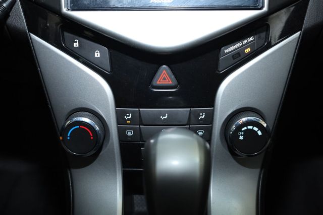 Thumbnail: 2012 Chevrolet Cruze - 16