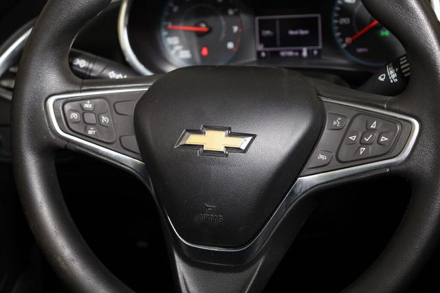 Thumbnail: 2018 Chevrolet Malibu - 35