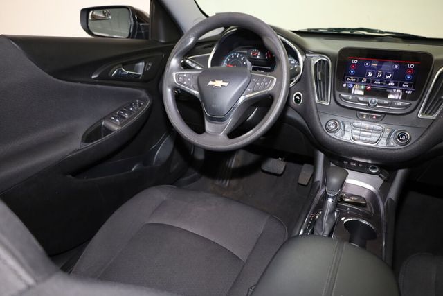 Thumbnail: 2021 Chevrolet Malibu - 13