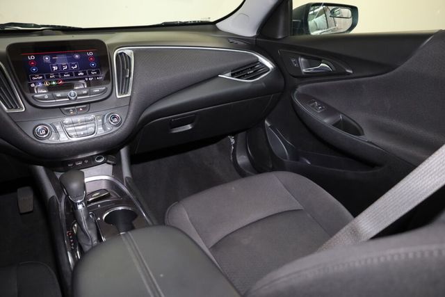 Thumbnail: 2021 Chevrolet Malibu - 29