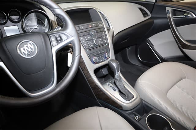 2016 Buick Verano Base 29