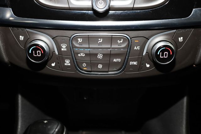 Thumbnail: 2018 Chevrolet Traverse - 34