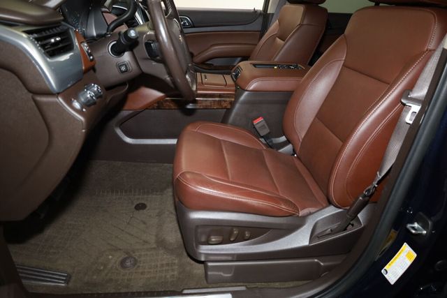 Thumbnail: 2019 Chevrolet Tahoe - 10