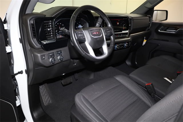 Thumbnail: 2023 GMC Sierra 1500 - 2