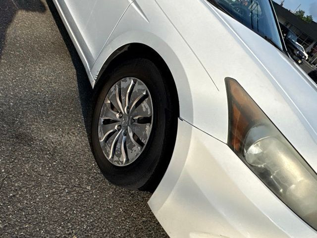 Thumbnail: 2011 Honda Accord - 4