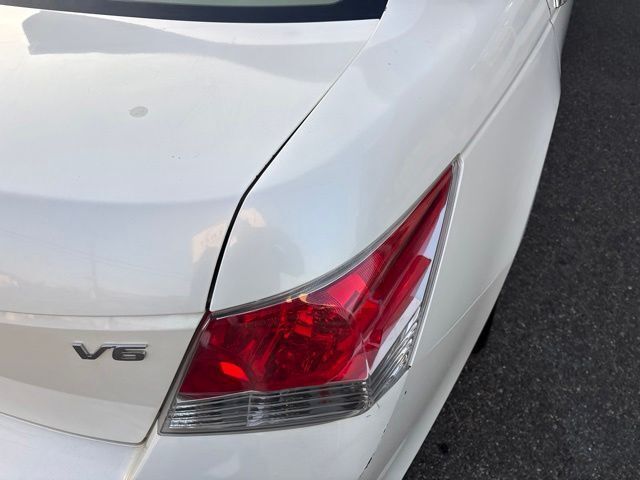 Thumbnail: 2010 Honda Accord - 14