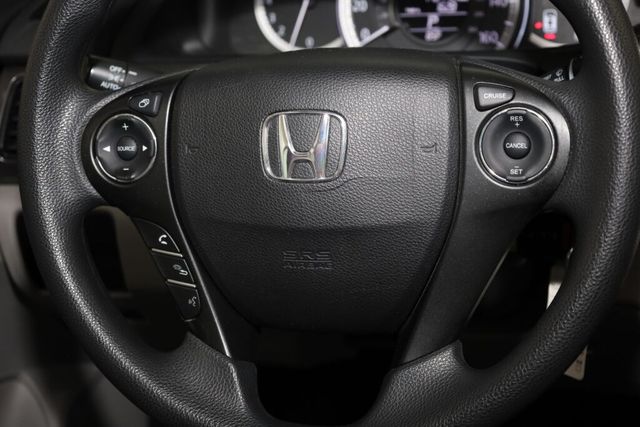 Thumbnail: 2013 Honda Accord - 31