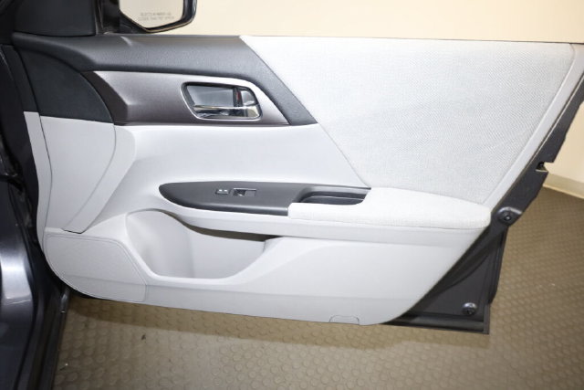 Thumbnail: 2013 Honda Accord - 32