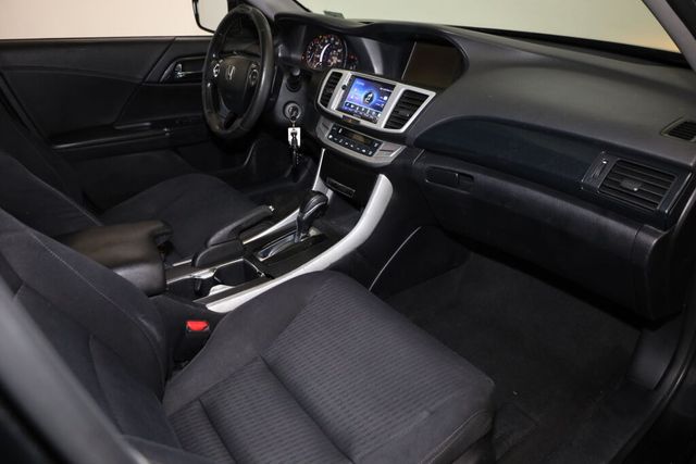 Thumbnail: 2013 Honda Accord - 33