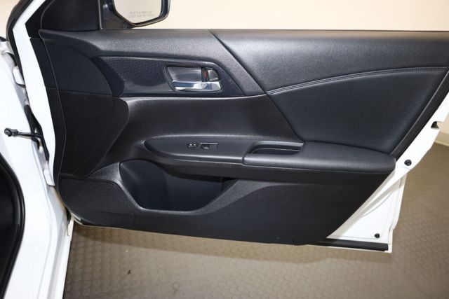Thumbnail: 2014 Honda Accord - 33