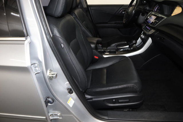 Thumbnail: 2013 Honda Accord - 11