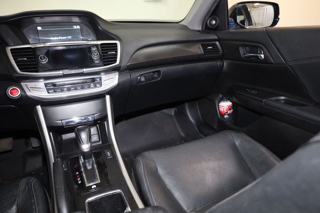 Thumbnail: 2015 Honda Accord - 29