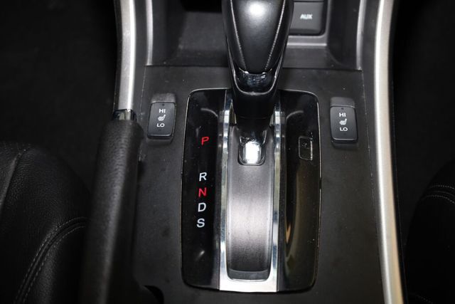 Thumbnail: 2013 Honda Accord - 33