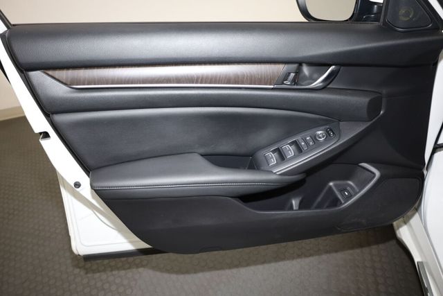 Thumbnail: 2020 Honda Accord - 17