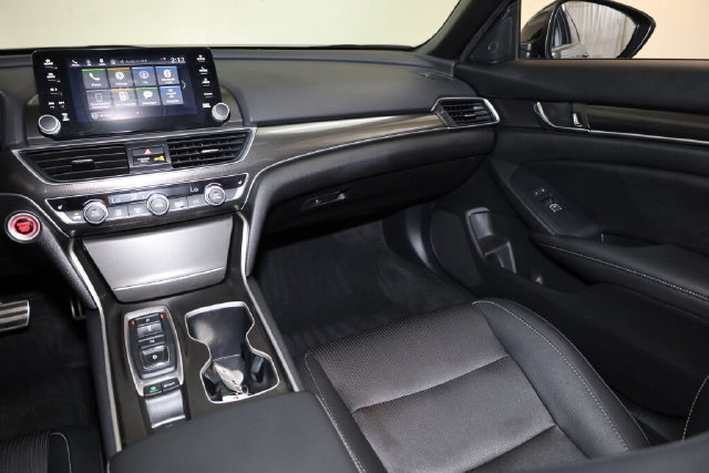 Thumbnail: 2019 Honda Accord - 30
