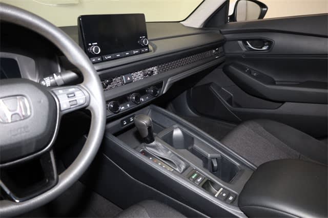 Thumbnail: 2023 Honda Accord - 32