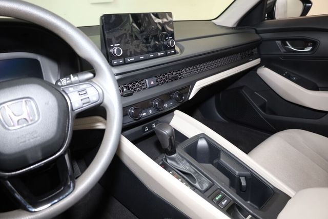 Thumbnail: 2023 Honda Accord - 9