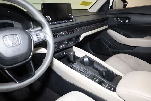 Thumbnail: 2024 Honda Accord - 9