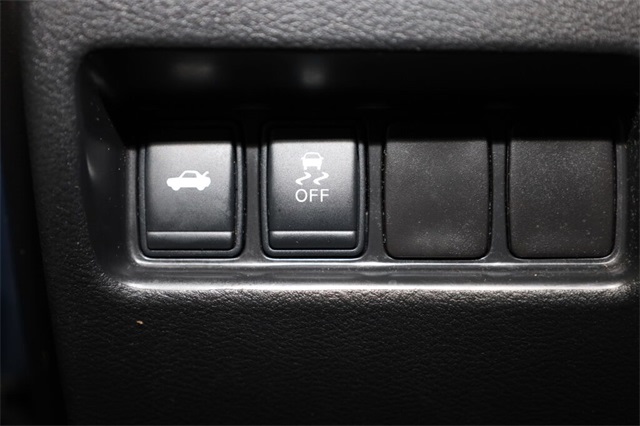 Thumbnail: 2016 Nissan Maxima - 32