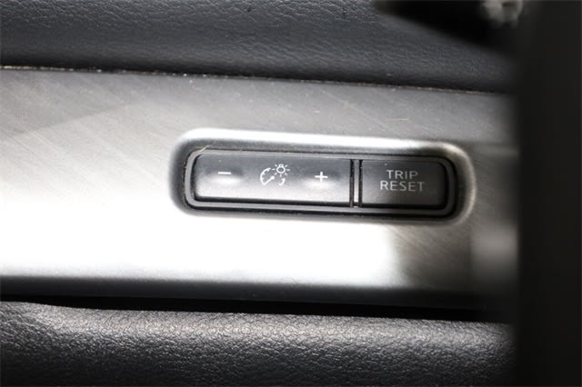 Thumbnail: 2016 Nissan Maxima - 31